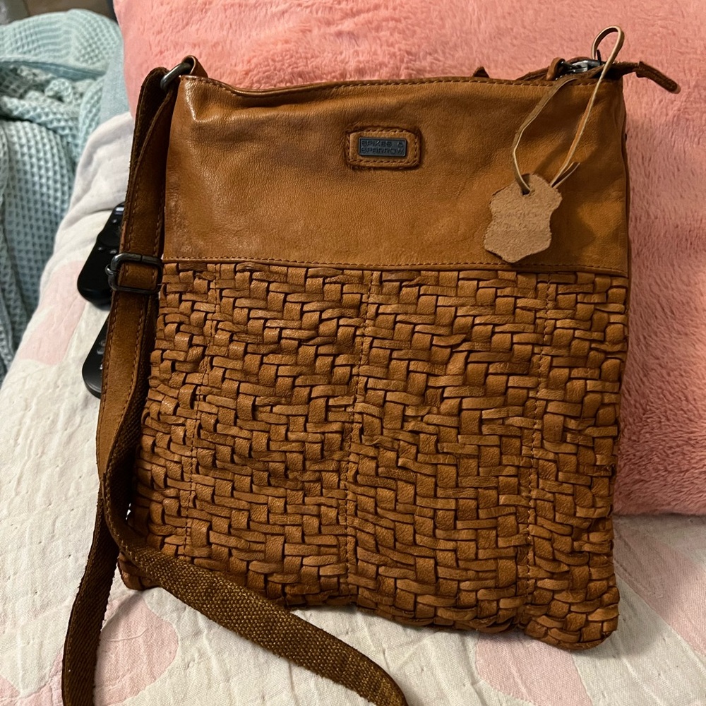 Spikes and Sparrow Chic Brown Woven Leather Crossbody Bag